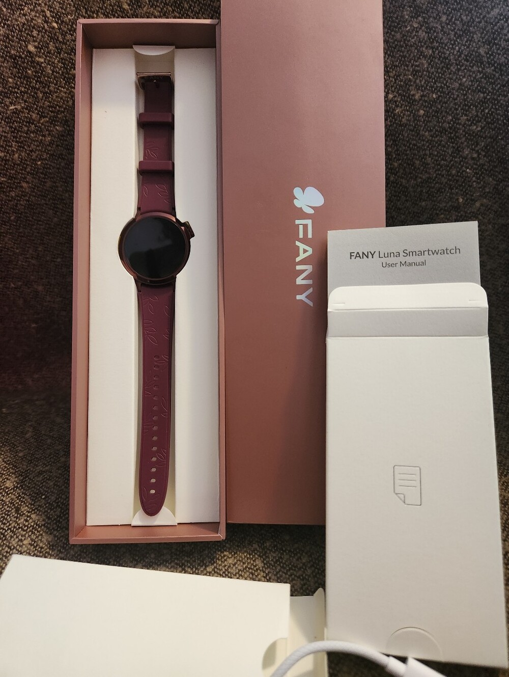 FANY Luna Smartwatch in an orchid purple colorway